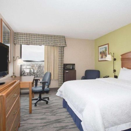 Baymont By Wyndham Thornton Hotel Exterior foto