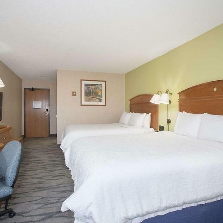 Baymont By Wyndham Thornton Hotel Exterior foto