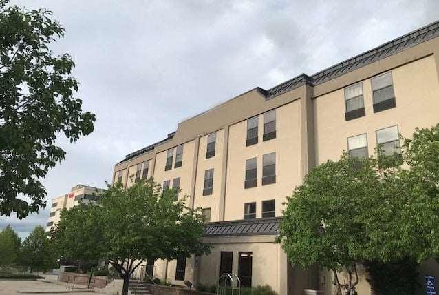 Baymont By Wyndham Thornton Hotel Exterior foto