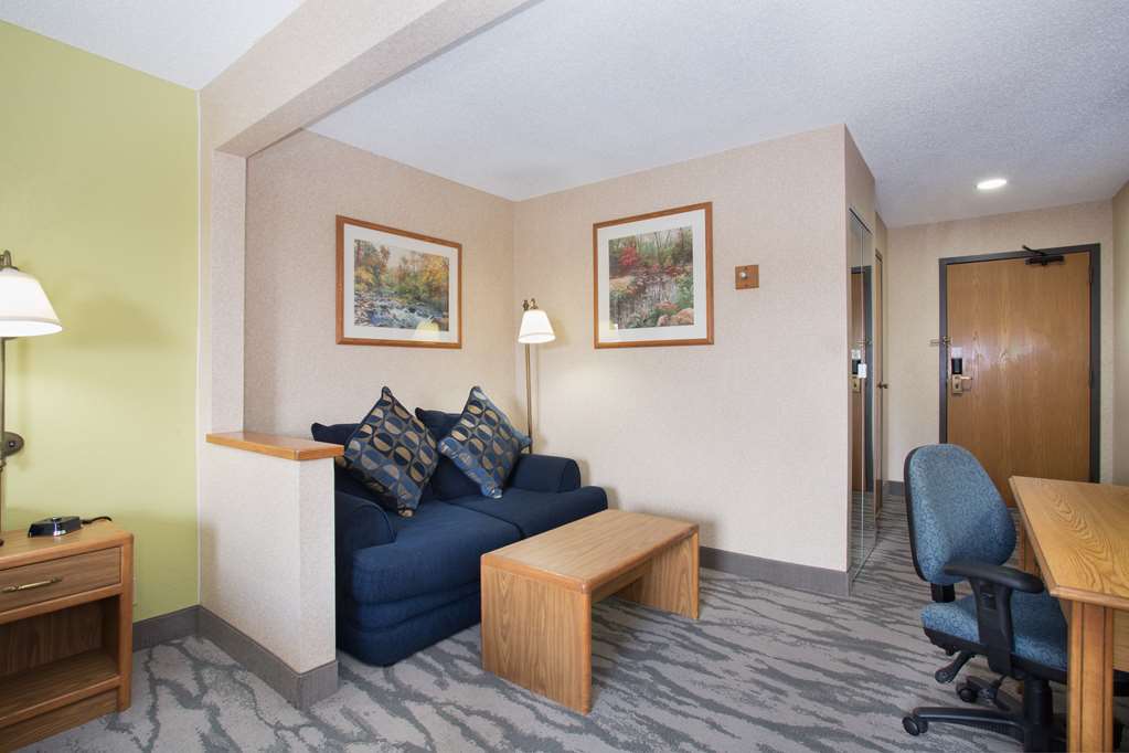 Baymont By Wyndham Thornton Hotel Cameră foto
